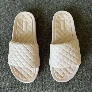 619. NEW SIZE M-7/W-8.5 APL Quilted Slide Sandals in Mauve Pink and Cream APL | Shoes | Aplquilted Leather Slide Sandals Mauve | Poshmark main image 3